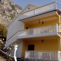 Rent two apartments in a private 3-storey house in Kotor District Kindness 2