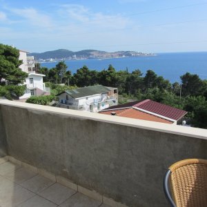 Rent apartments in Bar №3 (Green Belt) 250 m to the beach.