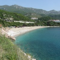 Аренда светлой 2-х к. кв. № 47 в 150 м от моря в Рафаиловичах до 6-ти чел. (Ратко)