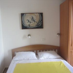 Room № 4 on the third floor for rent in Rafailovići, 35 m from the beach