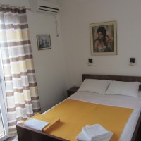 Rent a room broj 2 na 5. spratu od 35 m od plaže u Rafailovićima