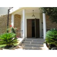 Luxury villa for sale 497 m2, first line. Uteha village, 10 m from the sea (Video)